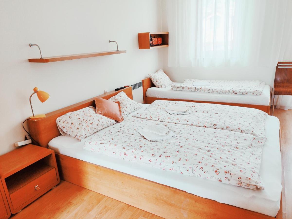Apartman 302 Oscadnica Bagian luar foto